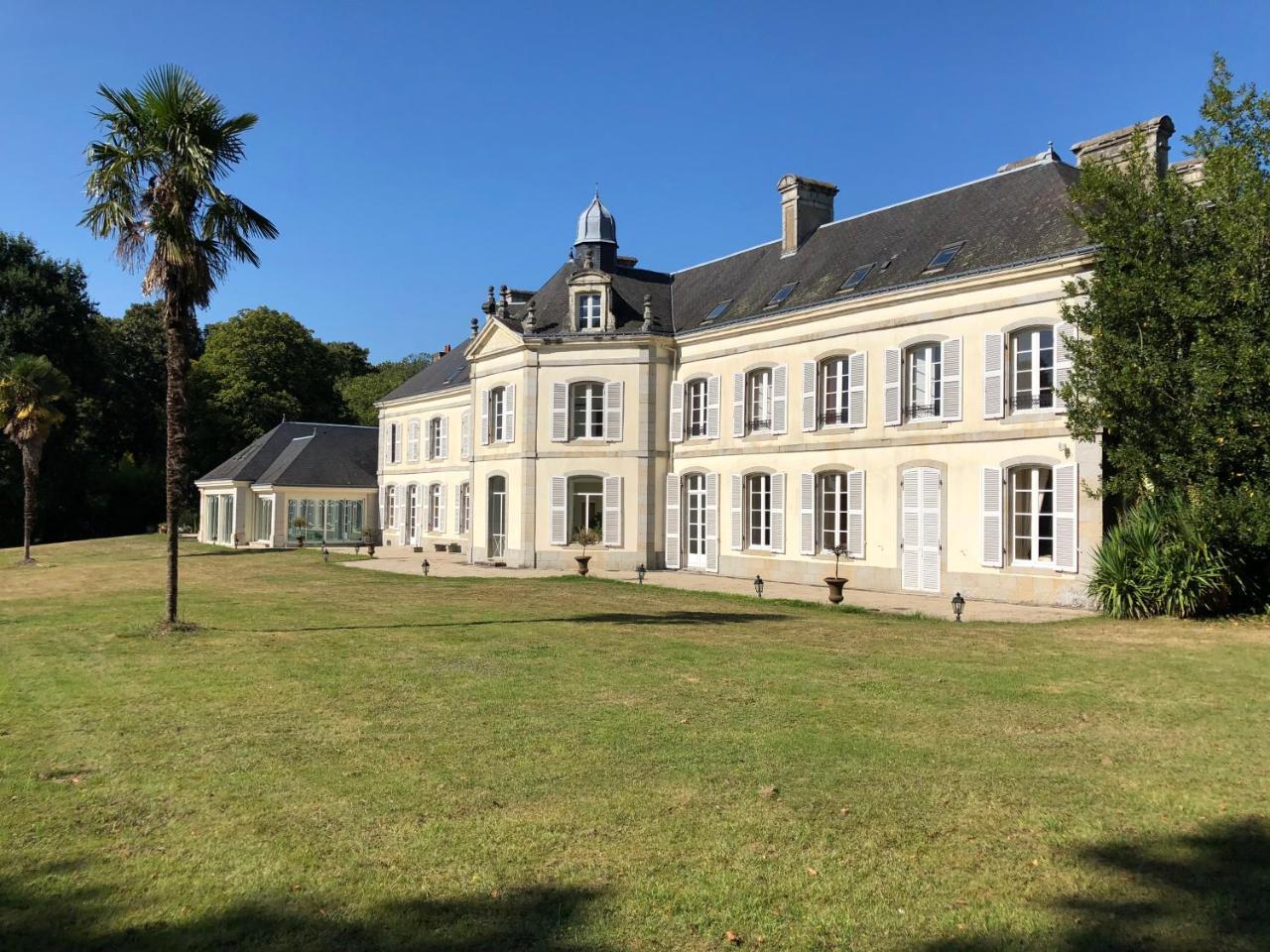 Chateau De Lannouan Landévant 外观 照片
