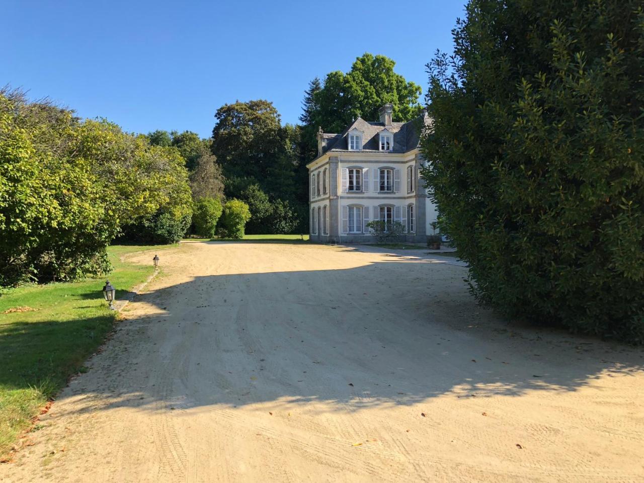 Chateau De Lannouan Landévant 外观 照片