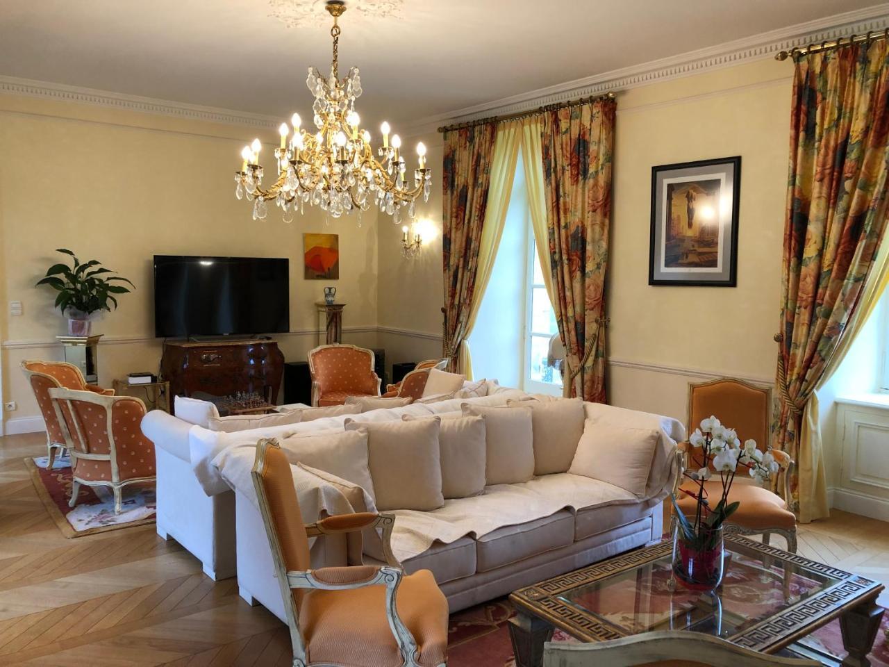Chateau De Lannouan Landévant 外观 照片